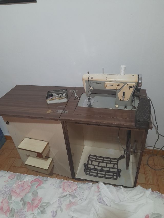 vendo maquina de coser eléctrica por no usar marca