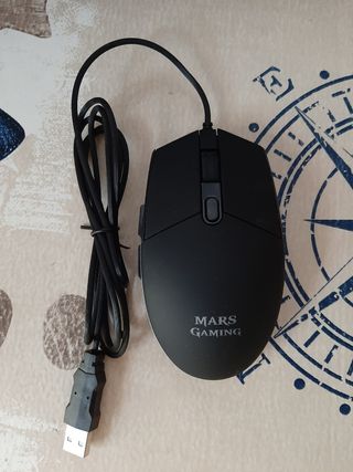 Teclado mecánico retroiluminado + ratón gaming