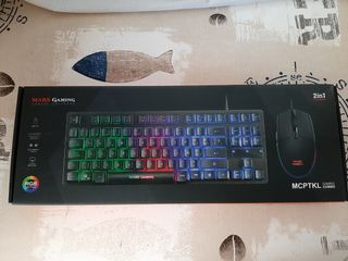Teclado mecánico retroiluminado + ratón gaming