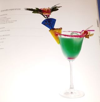 Libro Mezclados, el arte de la coctelería