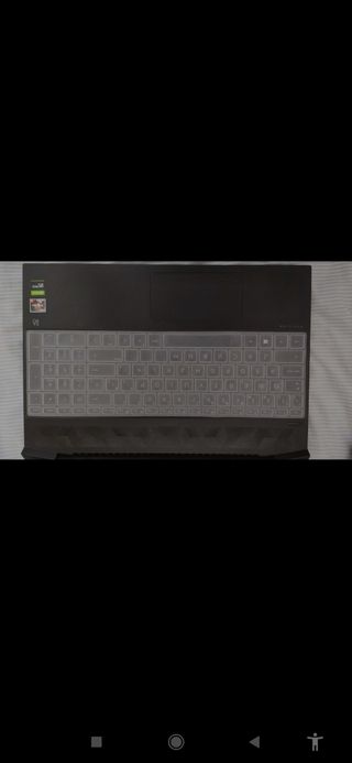 HP Pavilion Gaming 15-EC con Windows 10