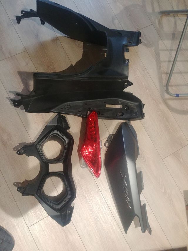 Despiece tapas X-max 125 / 250