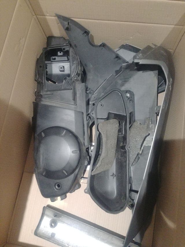 Despiece tapas X-max 125 / 250