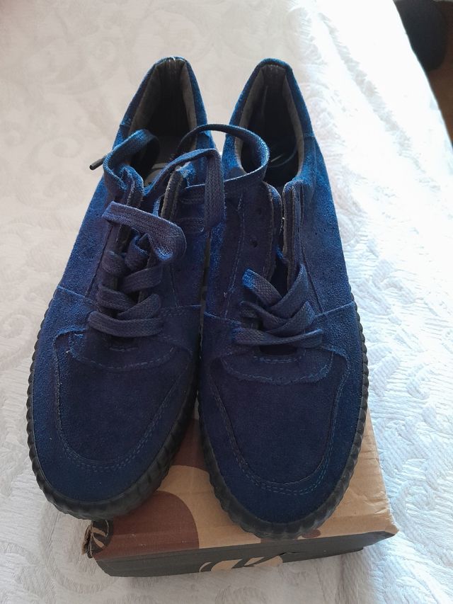 Zapatillas azules