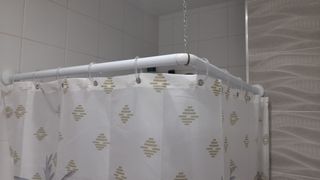 Cortina baño y soporte barra