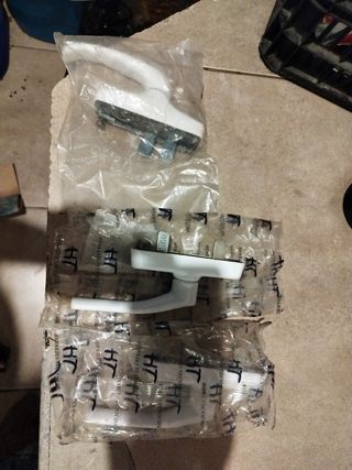 Manillas aluminio ventanas