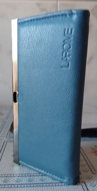 Billetera femenina material sintético