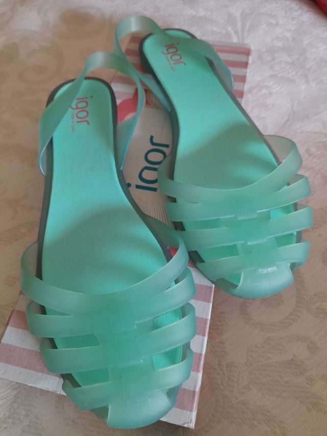 Sandalias turquesas