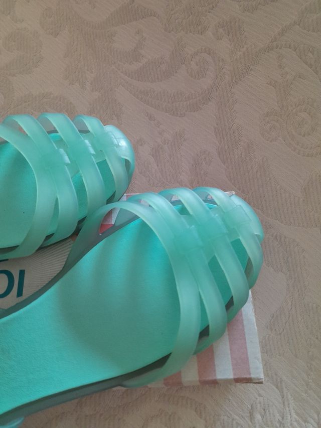 Sandalias turquesas