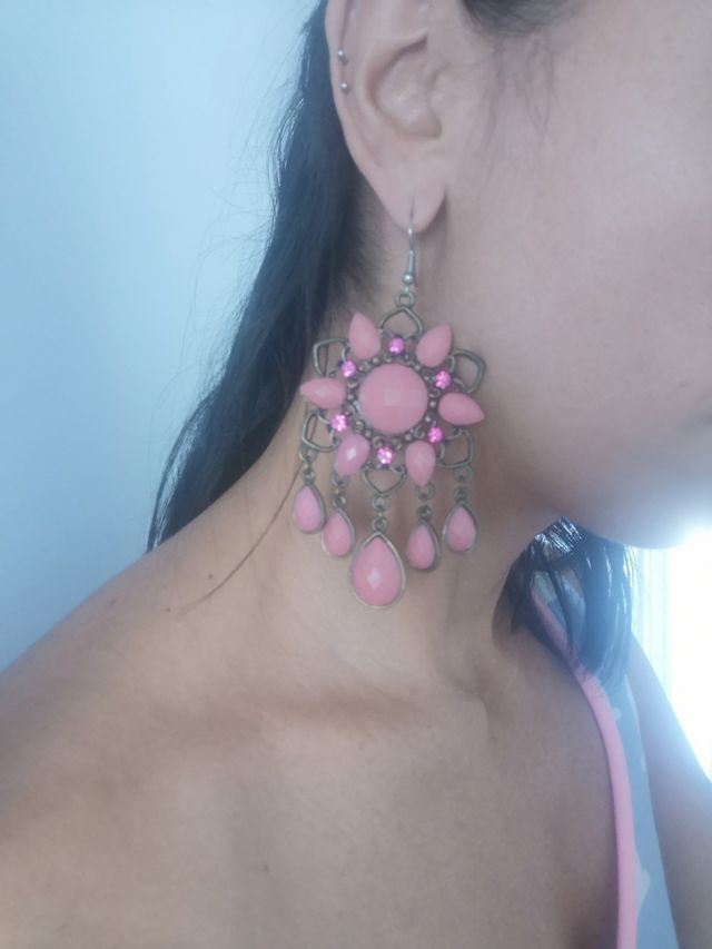 Pendientes rosas seminuevos