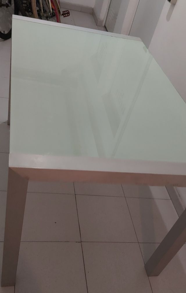 Mesa cristal extensible