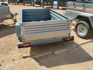 REMOLQUE PORTAMOTOS 3 CARRIL DESMONTABLE + RAMPAS