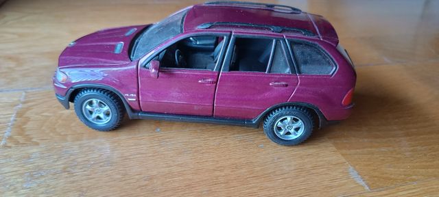 BMW X5 escala 1/24