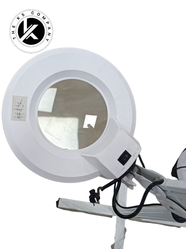 Anello di luce e lente d'ingrandimento