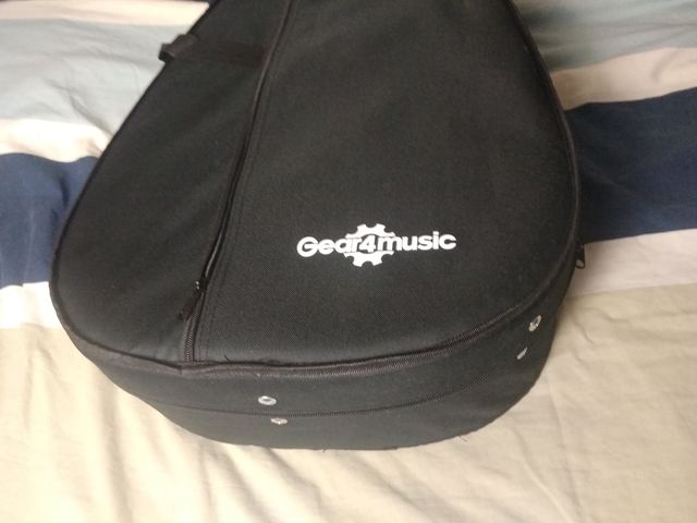 estuche funda ideal viajes guitarra acústica