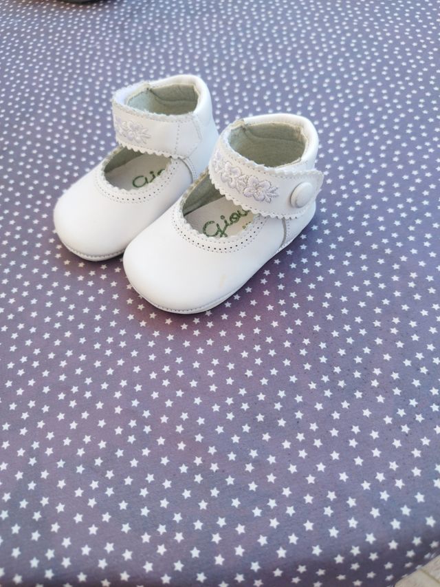 Zapato bebé piel y suela niña talla 15 Gioui