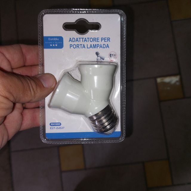 Adattatore portalampada