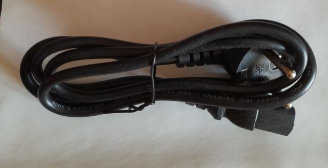 Caja / Carcasa para PC con reproductor Cd's