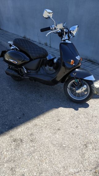 Aprilia habana custom 125