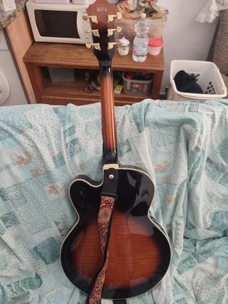 Guitarra ibanez afj95-vsb hollow body