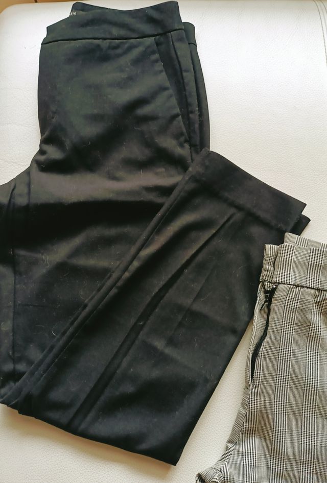 3 PANTALONES ; DOS NEGRO Y OTRO GRIS