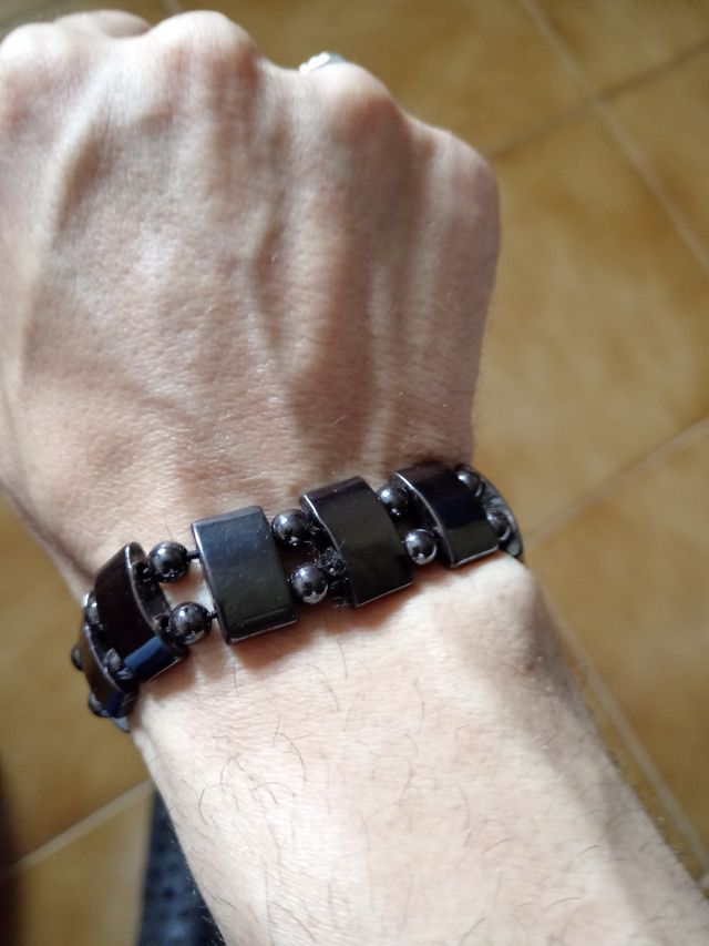bracciale nero in  ematite minimo 10 pezzi
