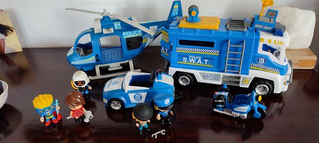 Pinypon action policias