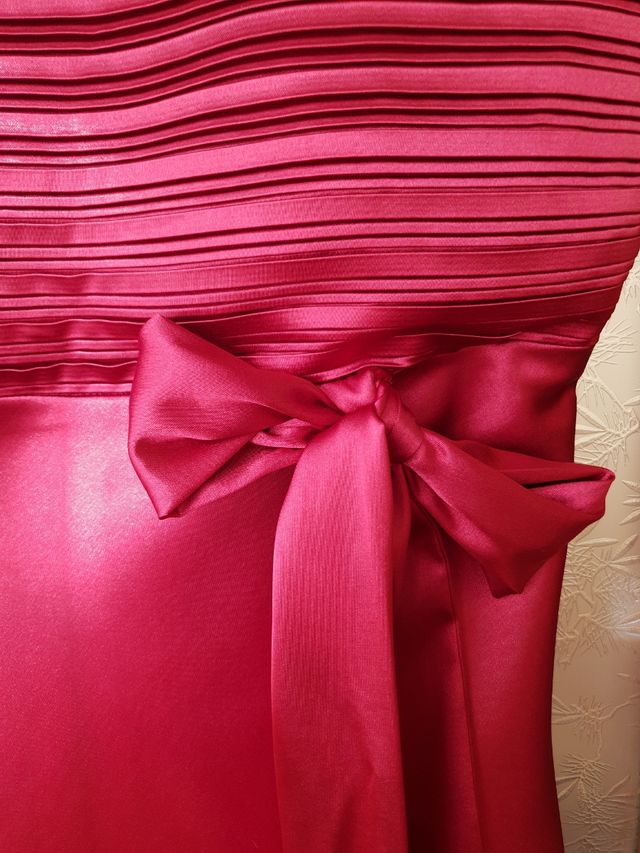 Abito Satin con Spalline Sottili Rosso