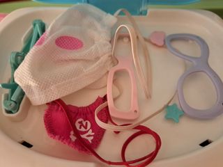 Muñeca Nenuco medico y maletin doctor