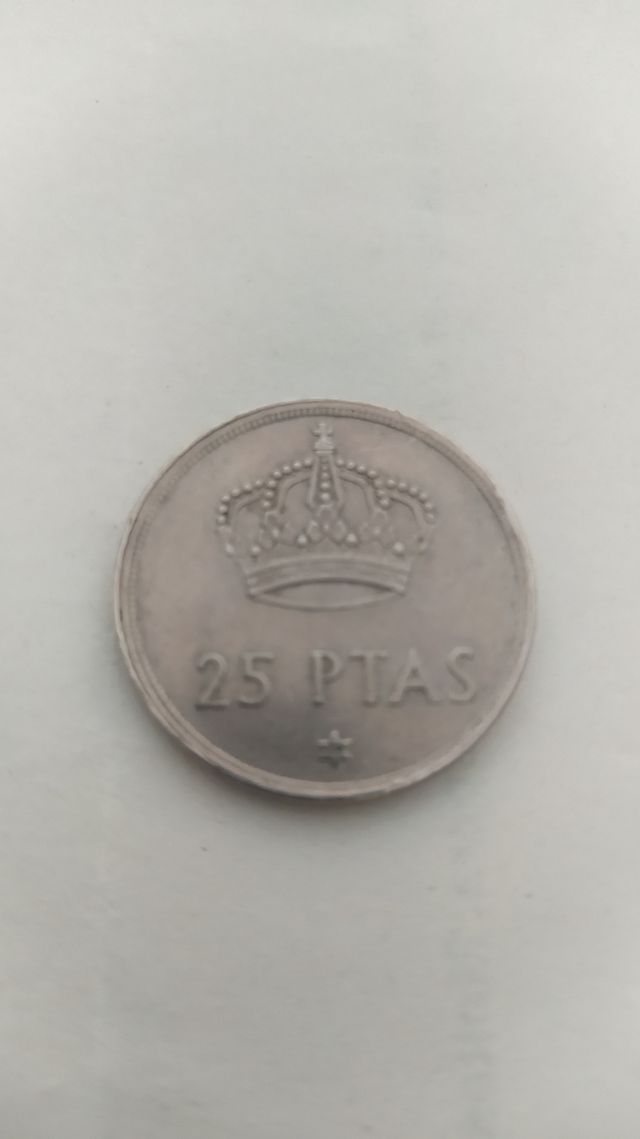 Moneda 25