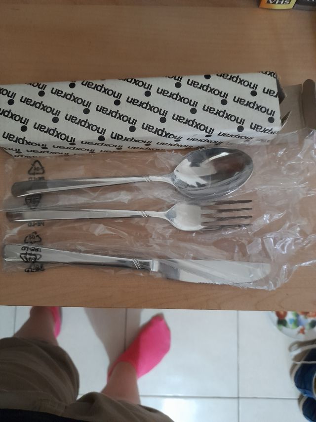 18 posate inox 18/10