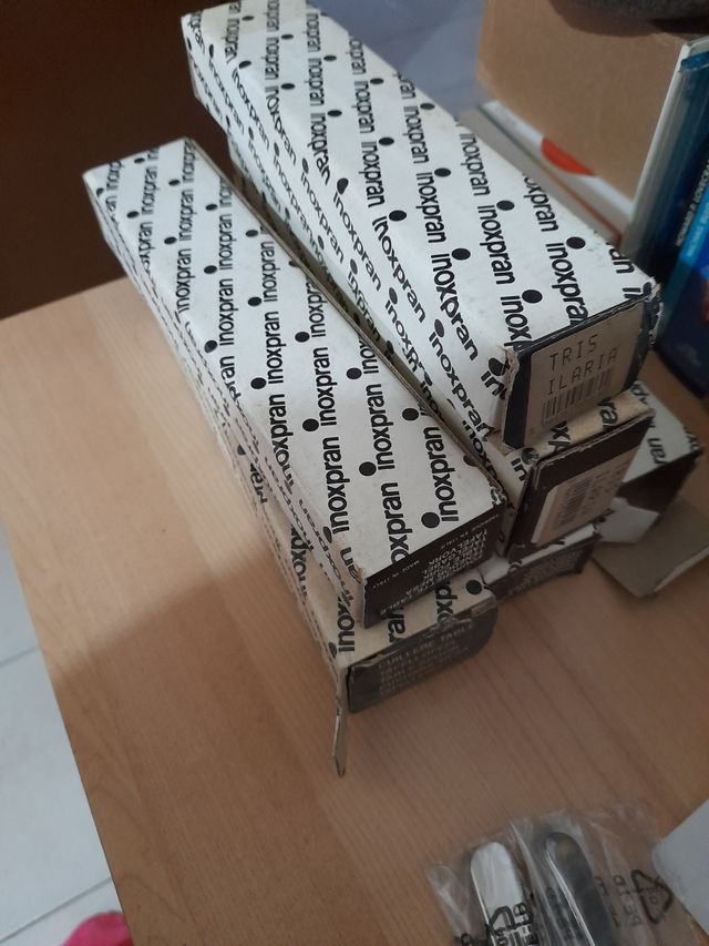 18 posate inox 18/10