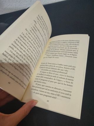 Mònica, Tonet i l'home que fabricava flautes de