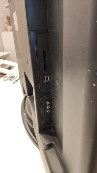 Tv OKI 37 Pulgadas con sintonizador HD