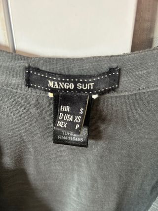 Bonita y estilosa camiseta Mango