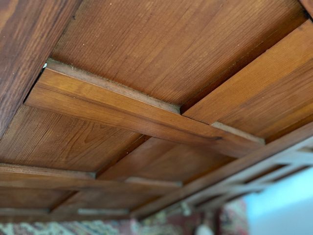 PUERTA DOBLE DE MADERA MACIZA, CRISTAL Y FORJA