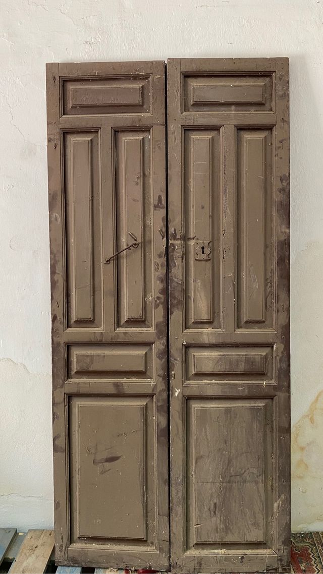 PUERTA ANTIGUA DE DOS HOJAS SIN MARCO 