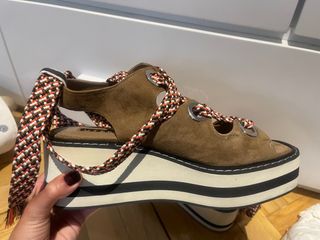 Sandalias Uterque  marrón talla 39 