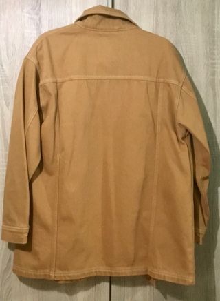 Chaqueta Denin Pull&Bear oversize. Es como una T/L