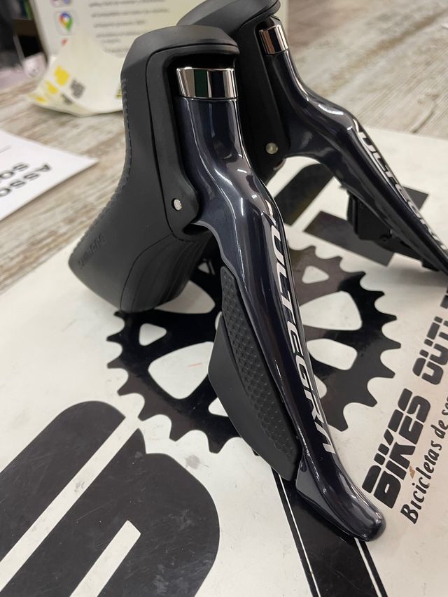 manetas shimano ultegra st-r8050 di2 nuevas 