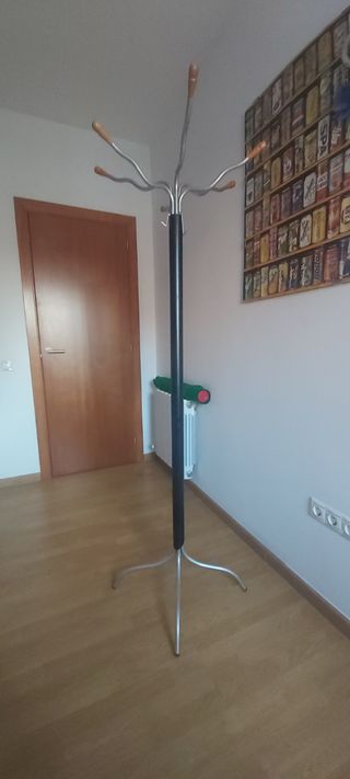 Perchero de pie