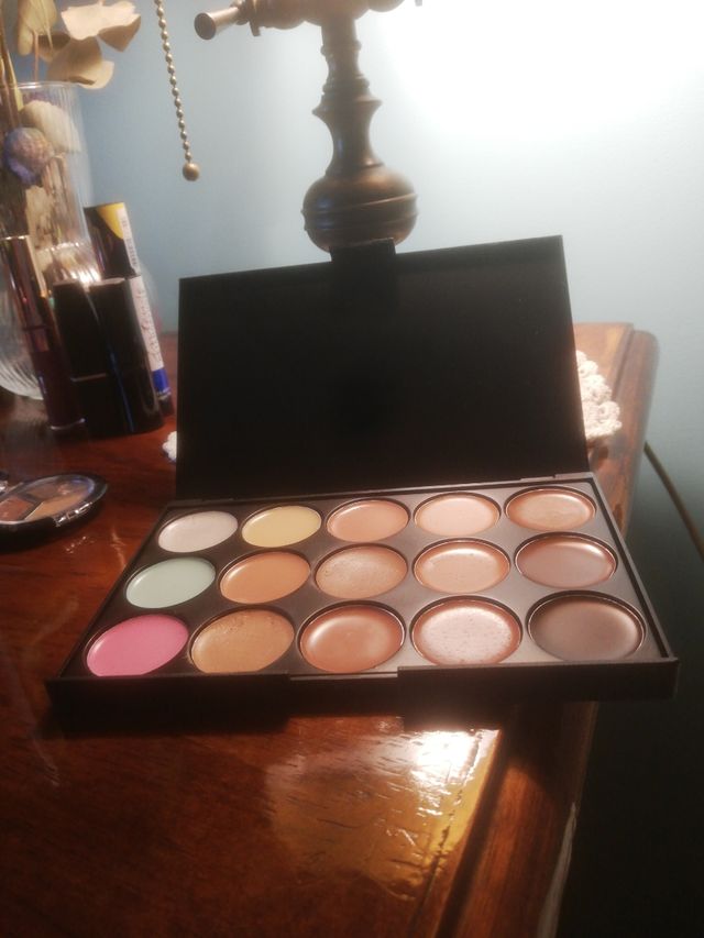 Paleta de maquillaje