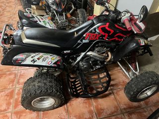 Yamaha YFM Raptor 660R Black Edition