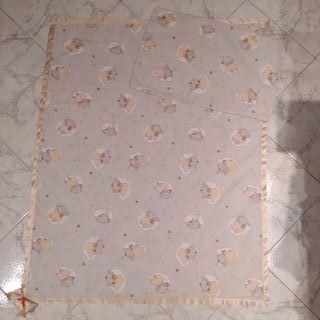 Set copertina e federa su richiesta