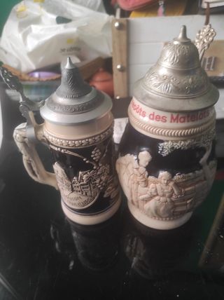 colección de jarras de cerveza alemana con música