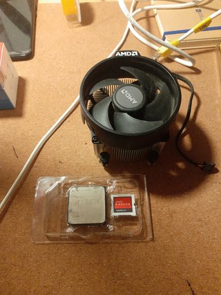 AMD Ryzen 5 3400G
