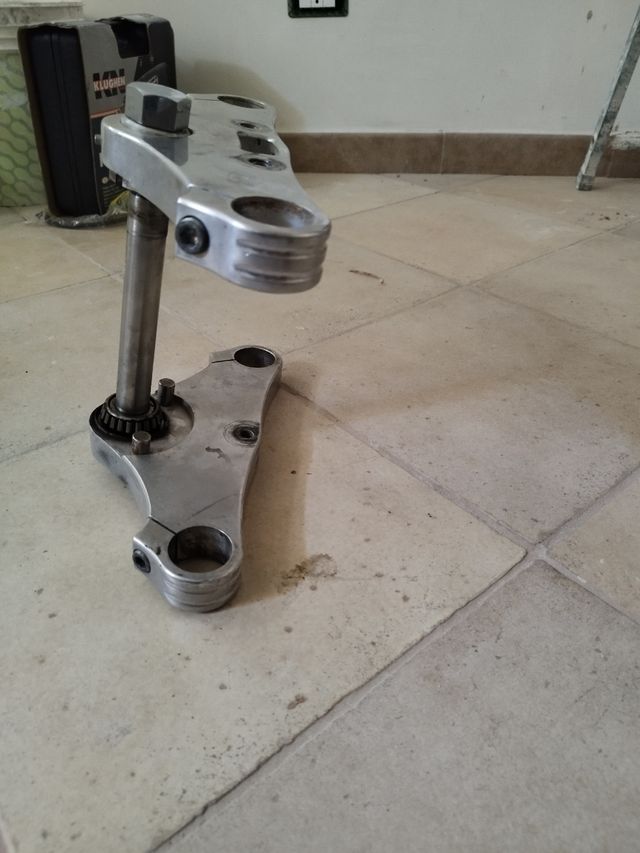 Piastre marca PJ per forcella Harley Davidson