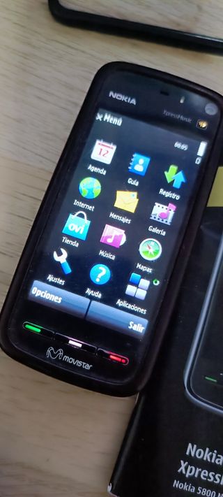 Nokia 5800 XpressMusic rojo