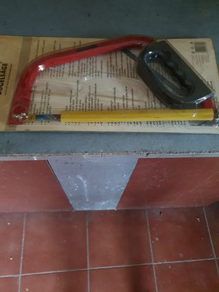 arco de sierra metal