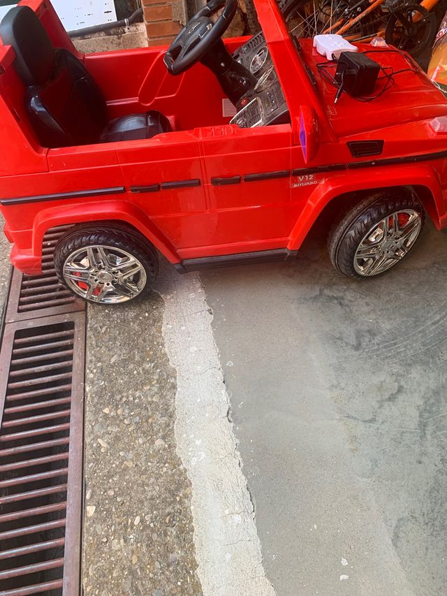 Coche eléctrico Mercedes niño